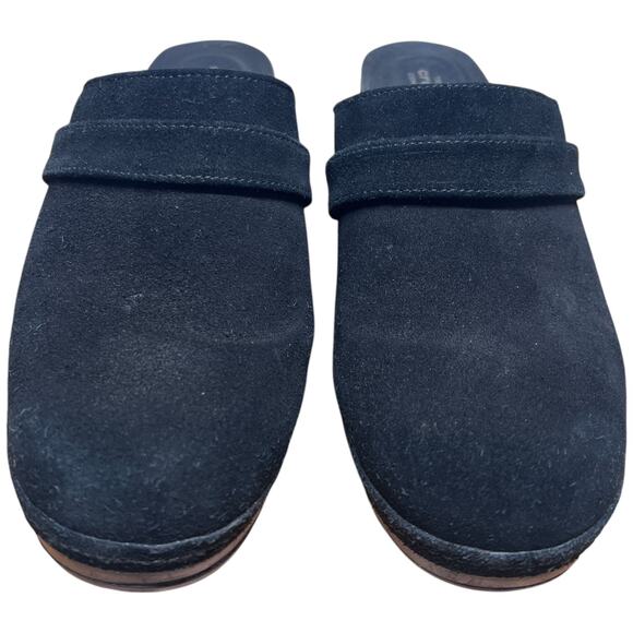 CROCS Sarah Women's 8 Black Suede Clog Slip On Mule Triple Comfort Lightweight - Picture 9 of 16